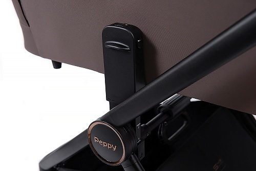 Коляска детская Peppy Monaco 2 в 1 Brownie (коричневый), рама черная Коляска детская Peppy Monaco 2 в 1 Brownie (коричневый), рама черная