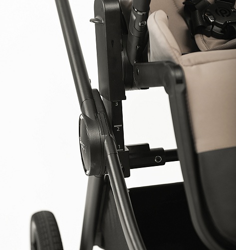 Коляска детская Peppy Monaco 2 в 1 Sandstone (песочный), рама черная Коляска детская Peppy Monaco 2 в 1 Sandstone (песочный), рама черная