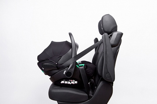Автолюлька Peppy Verona I-Size 40-84 см (черный) Автолюлька Peppy Verona I-Size 40-84 см (черный)